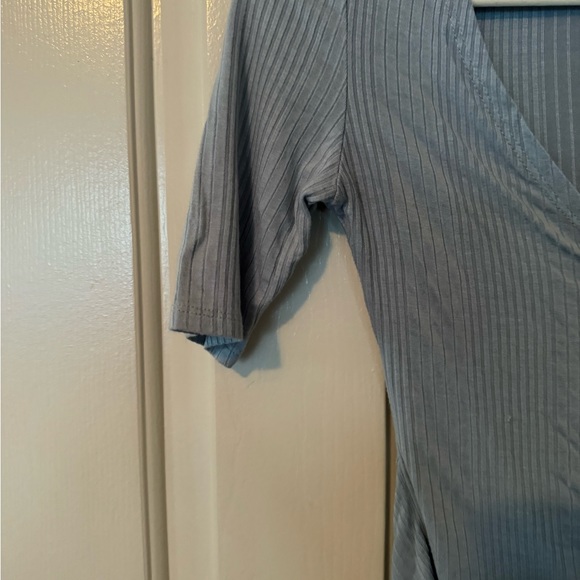 Guess Jalissa Ribbed Wrap Top - Picture 5 of 5